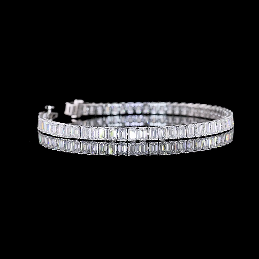 Approx. 10.52 CTTW Emerald F/E VVS1/VS Lab Diamond Tennis Bracelet 7" 14k White Gold